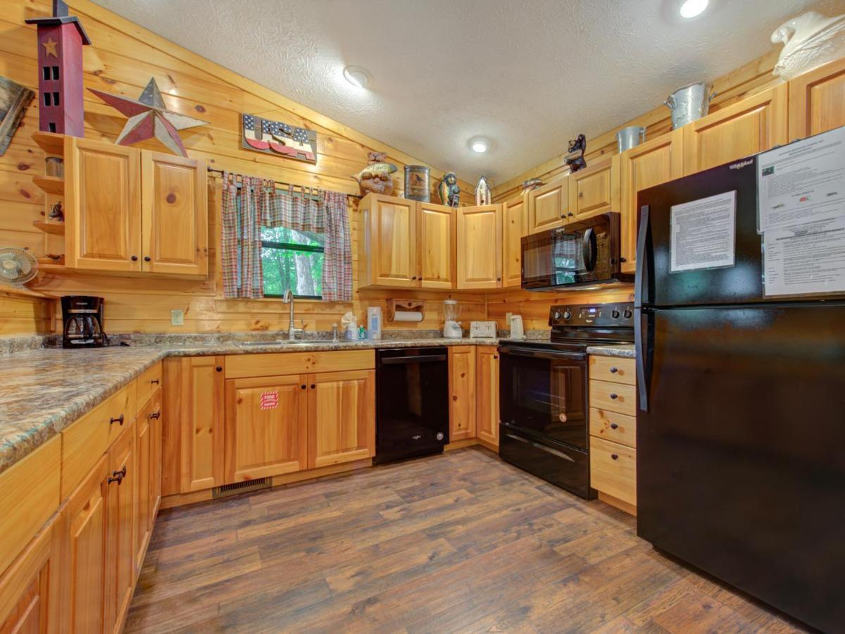Great Expectations, 3 Bedrooms, Fireplace, Pool Table, Hot Tub, Sleeps 10 Gatlinburg Eksteriør bilde