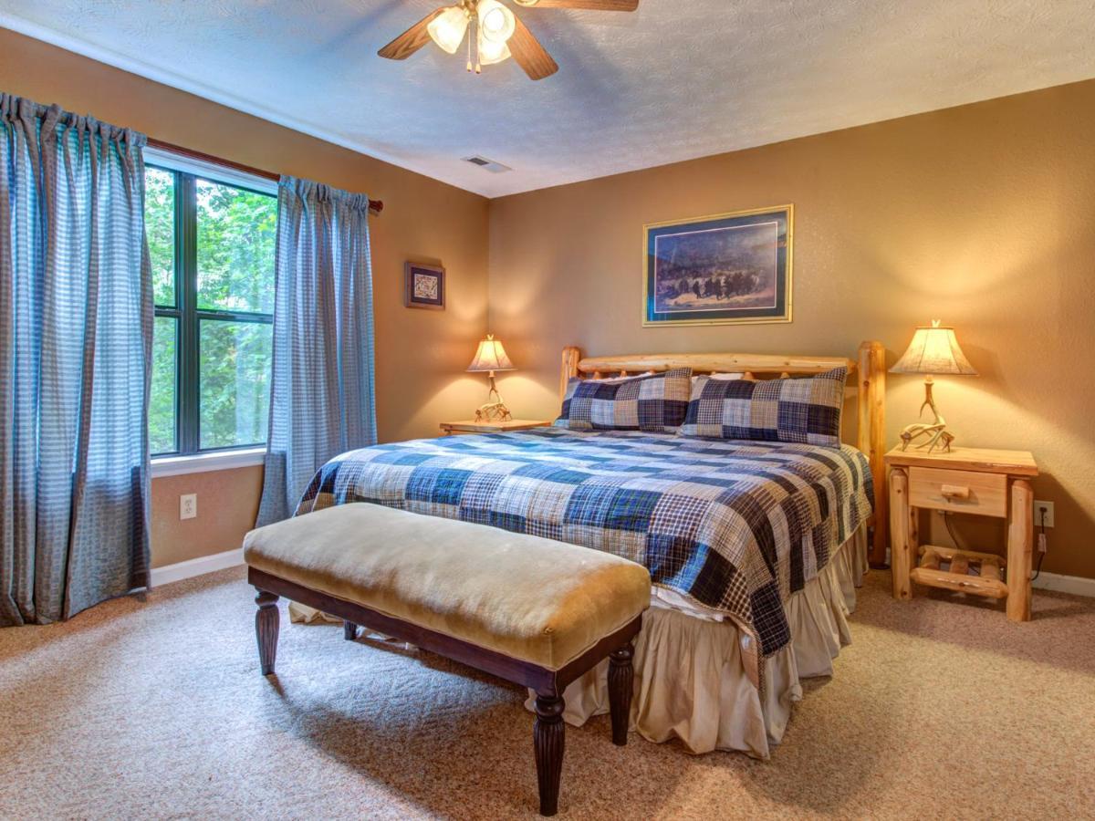 Great Expectations, 3 Bedrooms, Fireplace, Pool Table, Hot Tub, Sleeps 10 Gatlinburg Eksteriør bilde